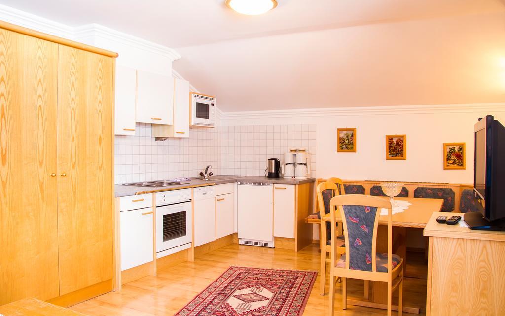 Alberts Bellevue Appartements ナウダース 部屋 写真