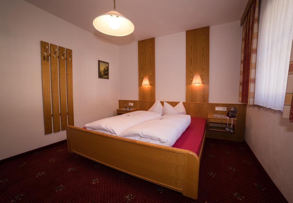 Alberts Bellevue Appartements ナウダース 部屋 写真