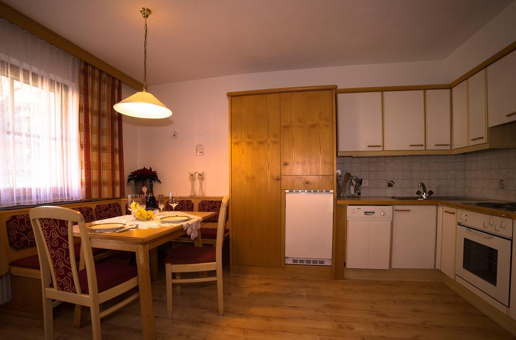 Alberts Bellevue Appartements ナウダース 部屋 写真