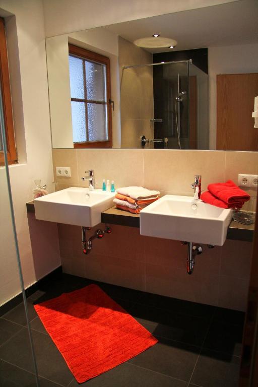 Alberts Bellevue Appartements ナウダース 部屋 写真